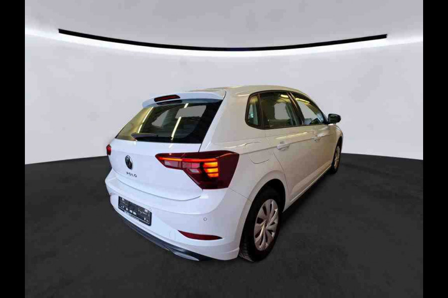 Volkswagen Polo 1.0 TSI Automaat Life * Carplay * Stoelverwarming * Parkeersensoren *