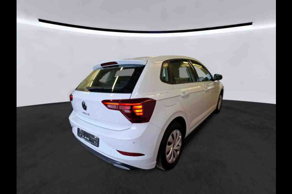Volkswagen Polo 1.0 TSI Automaat Life * Carplay * Stoelverwarming * Parkeersensoren *