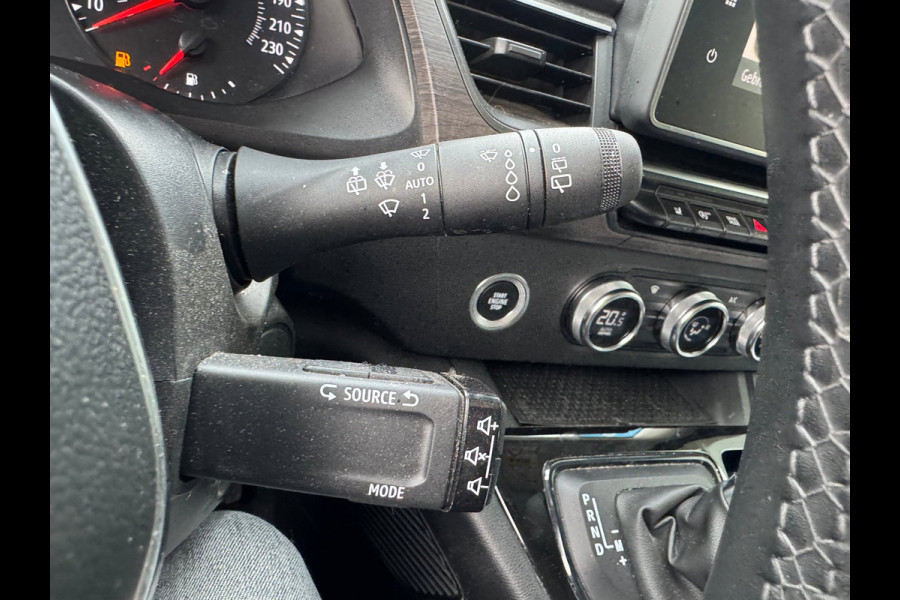 Renault Kangoo TCe 130 EDC Techno Navi / Clima / Stoelverwarming / Camera / P-sensoren rondom