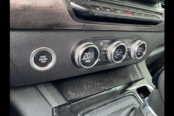 Renault Kangoo TCe 130 EDC Techno Navi / Clima / Stoelverwarming / Camera / P-sensoren rondom