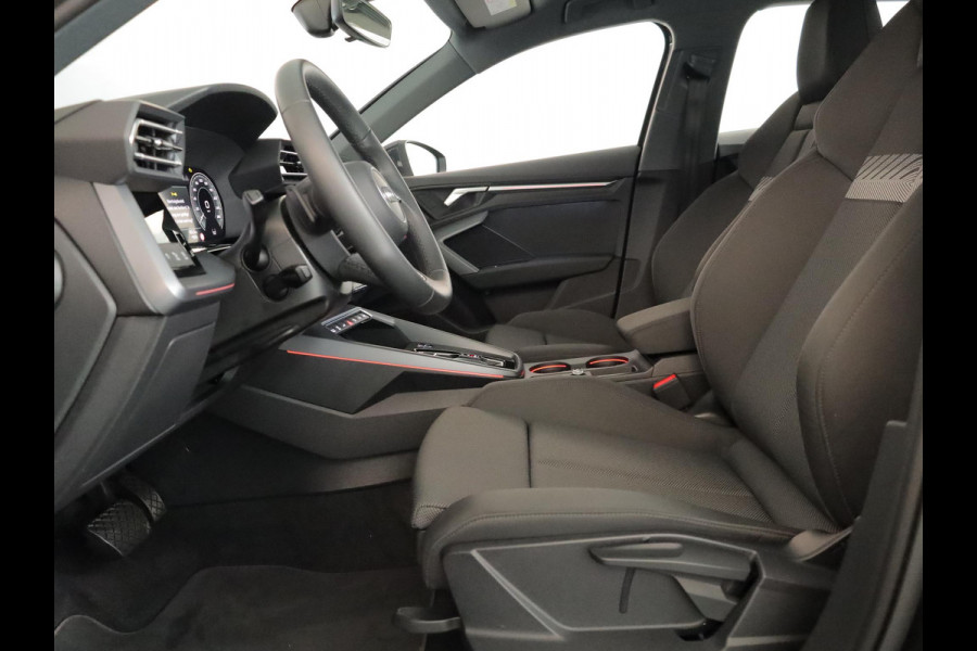 Audi A3 Sportback 40 TFSI e Advanced edition 204 pk s-tronic | SOH 100% | Verlengde garantie | Navigatie | Parkeersensoren (Park assist) | Achteruitrijcamera | Stoelverwarming | Adaptieve cruise control |