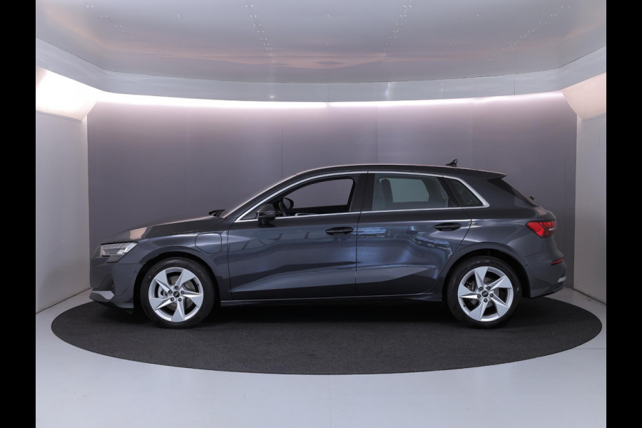 Audi A3 Sportback 40 TFSI e Advanced edition 204 pk s-tronic | SOH 100% | Verlengde garantie | Navigatie | Parkeersensoren (Park assist) | Achteruitrijcamera | Stoelverwarming | Adaptieve cruise control |