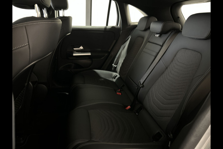 Mercedes-Benz EQA 350 4MATIC Advanced 67 kWh Parkeerpakket, Rij-assistentiepakkt Soh (batterijcheck) Waarde 98,3 %