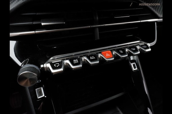 Peugeot 208 1.2 PureTech Active Pack Sport (APPLE CARPLAY,LED,SPORTSTOELEN,CLIMATE,CRUISE,PARKEERSENSOREN,LM- VELGEN,TOPCONDITIE)