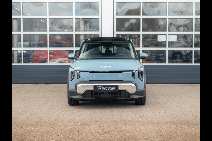 Kia EV2 Plus Advanced 42.2 kWh 5p. | Actieprijs * | Clima | Adapt. cruise | Navi | Schuif/Kanteldak | 18" | Stoel&Stuur Verwarming | Harman Kardon | Apple Carplay
