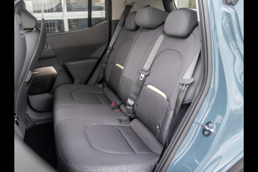Kia EV2 Plus Advanced 42.2 kWh 5p. | Actieprijs * | Clima | Adapt. cruise | Navi | Schuif/Kanteldak | 18" | Stoel&Stuur Verwarming | Harman Kardon | Apple Carplay