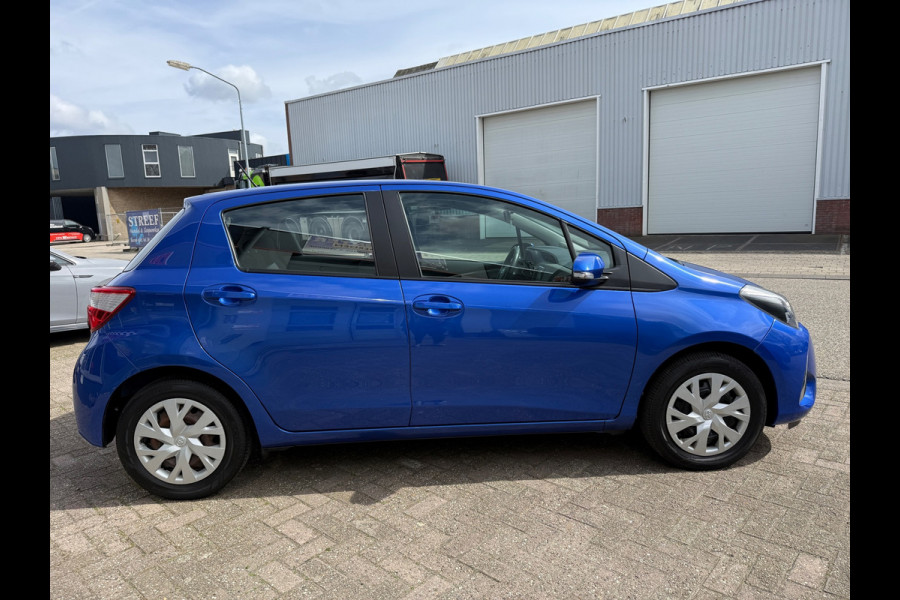 Toyota Yaris 1.5 VVT-i Design 2018 112PK HISTORIE AANWEZIG GARANTIE NETJES