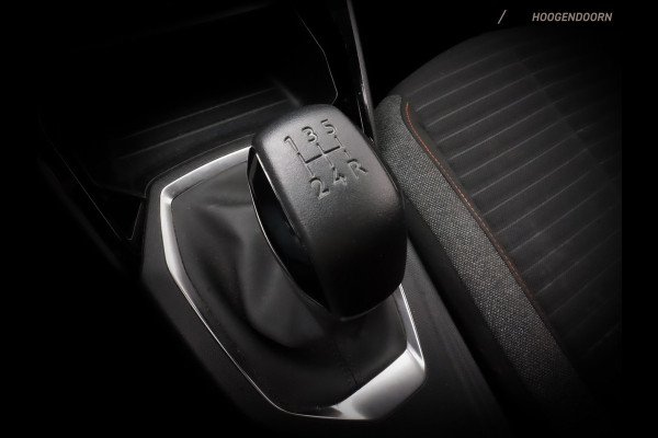 Peugeot 208 1.2 PureTech Active Pack Luxe (APPLE CARPLAY,LED,SPORTSTOELEN,CLIMATE,CRUISE,PARKEERSENSOREN,LM- VELGEN,TOPCONDITIE)