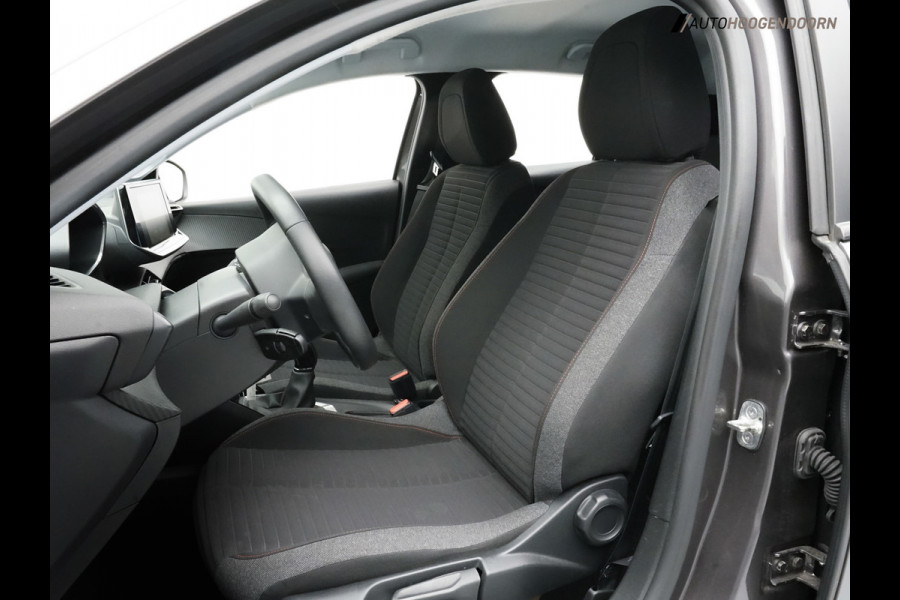 Peugeot 208 1.2 PureTech Active Pack Sport (APPLE CARPLAY,LED,SPORTSTOELEN,CLIMATE,CRUISE,PARKEERSENSOREN,LM- VELGEN,TOPCONDITIE)