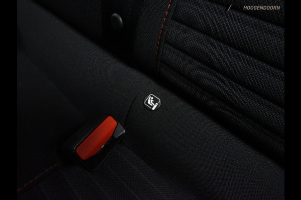 Peugeot 208 1.2 PureTech Active Pack Sport (APPLE CARPLAY,LED,SPORTSTOELEN,CLIMATE,CRUISE,PARKEERSENSOREN,LM- VELGEN,TOPCONDITIE)