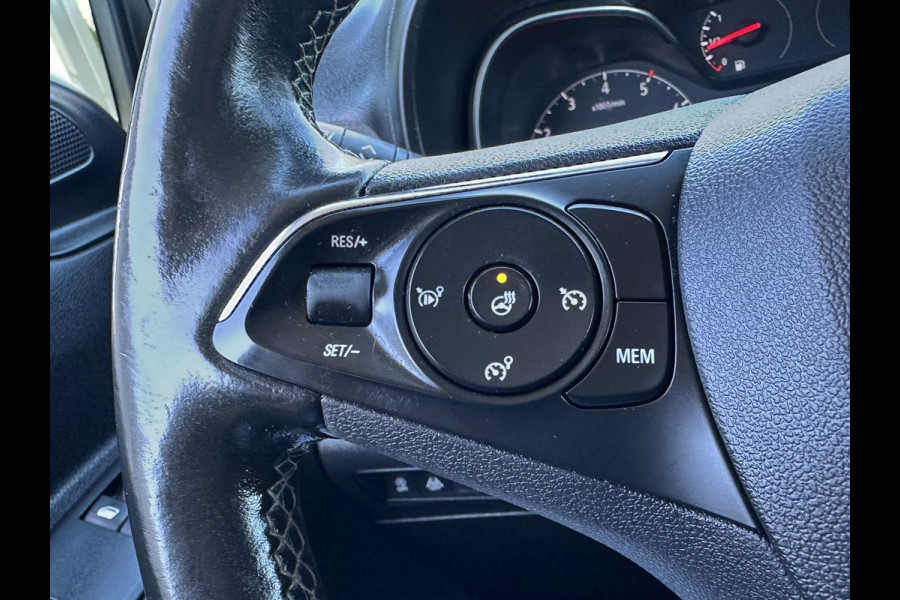 Opel Combo 1.6D 100 PK / L1H1 / INNOVATION / STUUR- EN STOELVEWARMING / INRICHTING / CRUISE / AIRCO / ACHTERKLEP