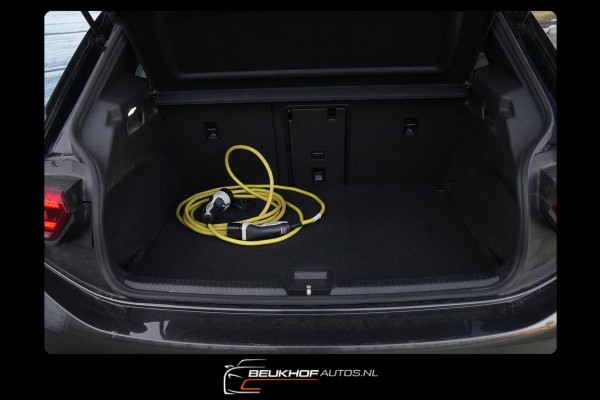 Volkswagen ID.3 First Max 58 kWh Panorama Dak Carplay Cam Navi