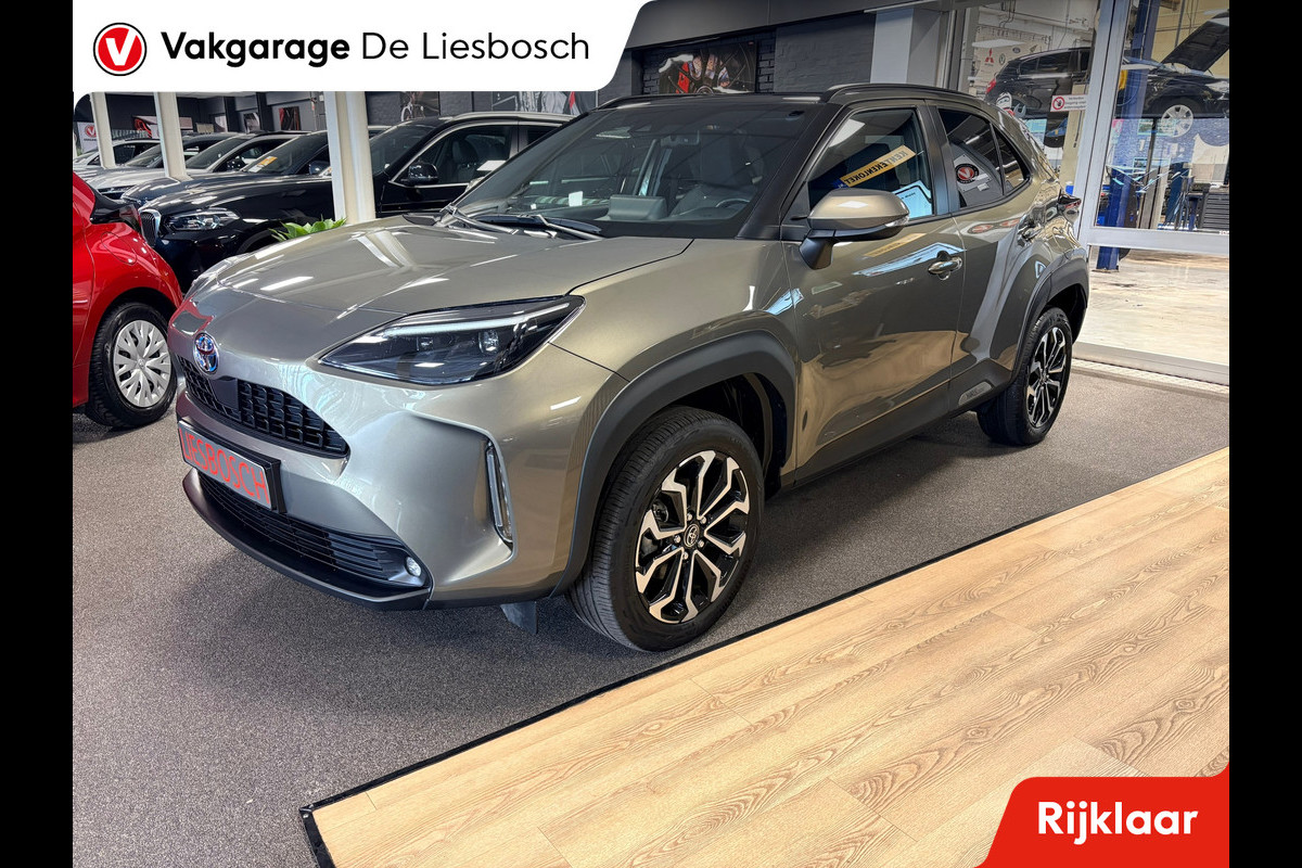 Toyota Yaris Cross 1.5 Hybrid Dynamic/navi / panoramadak / camera / stoel stuur verw / dodehoek / lane assist