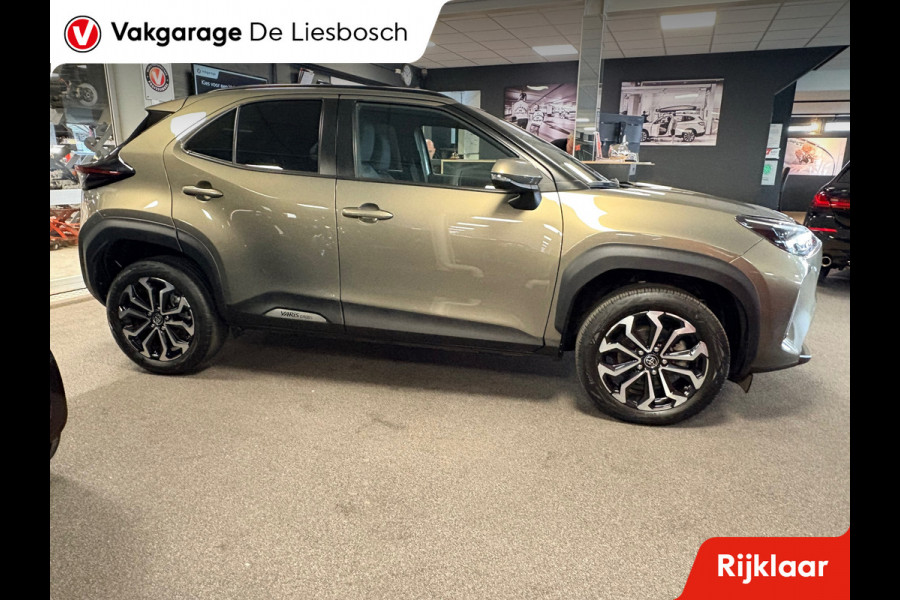 Toyota Yaris Cross 1.5 Hybrid Dynamic/navi / panoramadak / camera / stoel stuur verw / dodehoek / lane assist