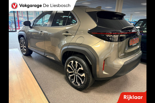 Toyota Yaris Cross 1.5 Hybrid Dynamic/navi / panoramadak / camera / stoel stuur verw / dodehoek / lane assist