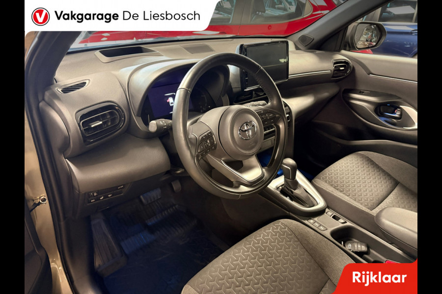 Toyota Yaris Cross 1.5 Hybrid Dynamic/navi / panoramadak / camera / stoel stuur verw / dodehoek / lane assist