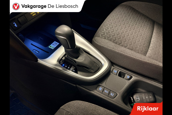 Toyota Yaris Cross 1.5 Hybrid Dynamic/navi / panoramadak / camera / stoel stuur verw / dodehoek / lane assist