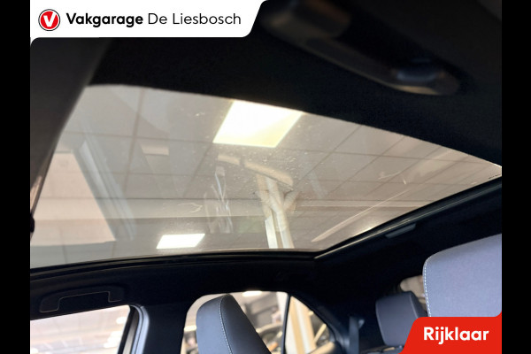 Toyota Yaris Cross 1.5 Hybrid Dynamic/navi / panoramadak / camera / stoel stuur verw / dodehoek / lane assist