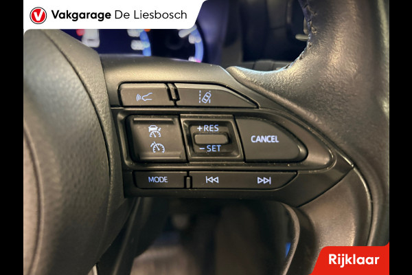 Toyota Yaris Cross 1.5 Hybrid Dynamic/navi / panoramadak / camera / stoel stuur verw / dodehoek / lane assist