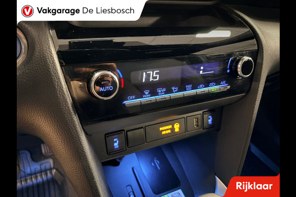 Toyota Yaris Cross 1.5 Hybrid Dynamic/navi / panoramadak / camera / stoel stuur verw / dodehoek / lane assist