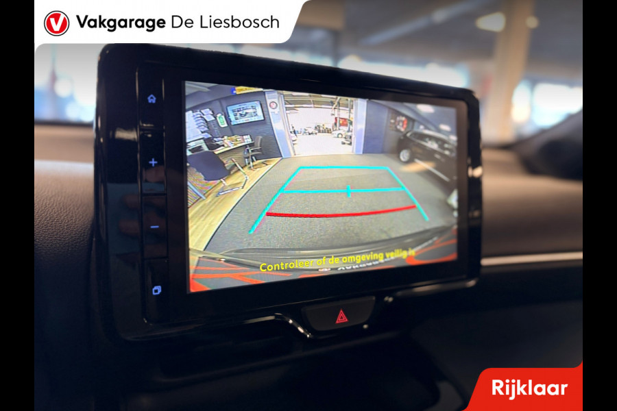 Toyota Yaris Cross 1.5 Hybrid Dynamic/navi / panoramadak / camera / stoel stuur verw / dodehoek / lane assist