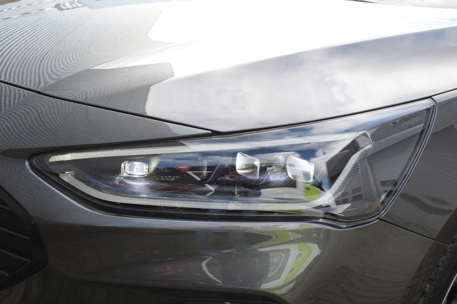 Ford FOCUS Wagon 1.0 EcoBoost Hybrid 155PK ST Line X | Panoramadak | Trekhaak | Matrix | Sync4