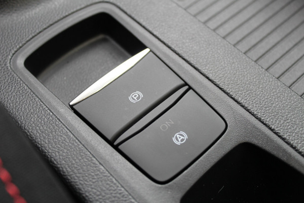 Ford FOCUS Wagon 1.0 EcoBoost Hybrid 155PK ST Line X | Panoramadak | Trekhaak | Matrix | Sync4