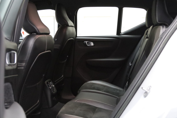 Volvo XC40 1.5 T4 211 PK Recharge R-Design PHEV, 360 Camera, Stoel- & Stuurverwarming, Climate Control