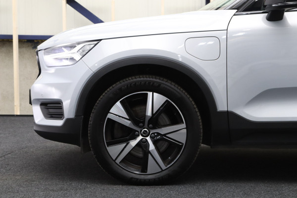 Volvo XC40 1.5 T4 211 PK Recharge R-Design PHEV, 360 Camera, Stoel- & Stuurverwarming, Climate Control
