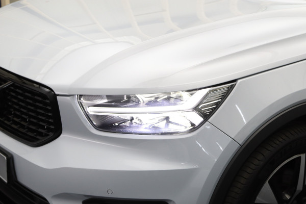 Volvo XC40 1.5 T4 211 PK Recharge R-Design PHEV, 360 Camera, Stoel- & Stuurverwarming, Climate Control
