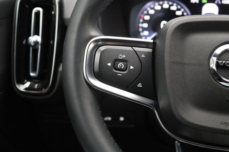Volvo XC40 1.5 T4 211 PK Recharge R-Design PHEV, 360 Camera, Stoel- & Stuurverwarming, Climate Control