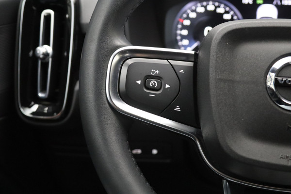 Volvo XC40 1.5 T4 211 PK Recharge R-Design PHEV, 360 Camera, Stoel- & Stuurverwarming, Climate Control