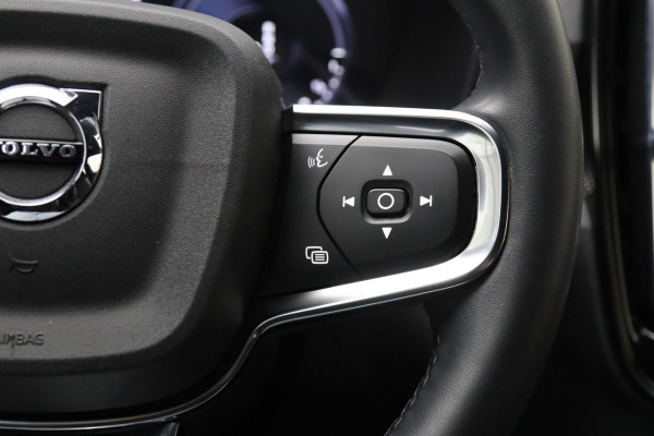 Volvo XC40 1.5 T4 211 PK Recharge R-Design PHEV, 360 Camera, Stoel- & Stuurverwarming, Climate Control