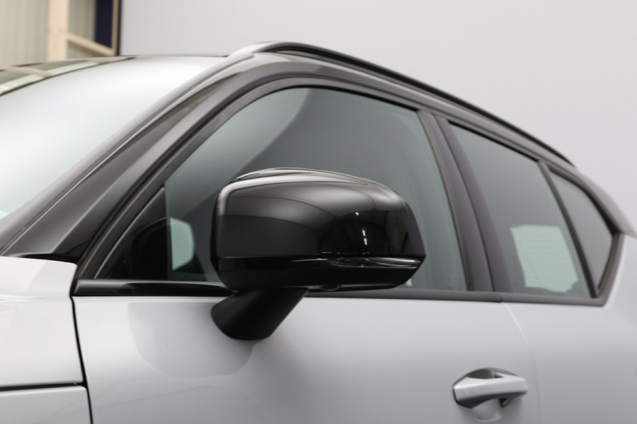 Volvo XC40 1.5 T4 211 PK Recharge R-Design PHEV, 360 Camera, Stoel- & Stuurverwarming, Climate Control