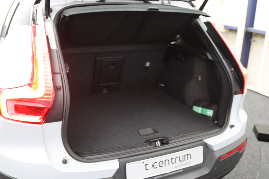 Volvo XC40 1.5 T4 211 PK Recharge R-Design PHEV, 360 Camera, Stoel- & Stuurverwarming, Climate Control