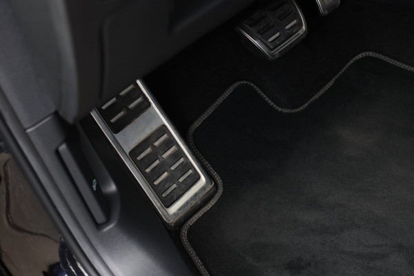 Volkswagen Arteon 1.5 TSI R-Line *Pano*Camera*Virtual*Keyless*ACC*DSG*