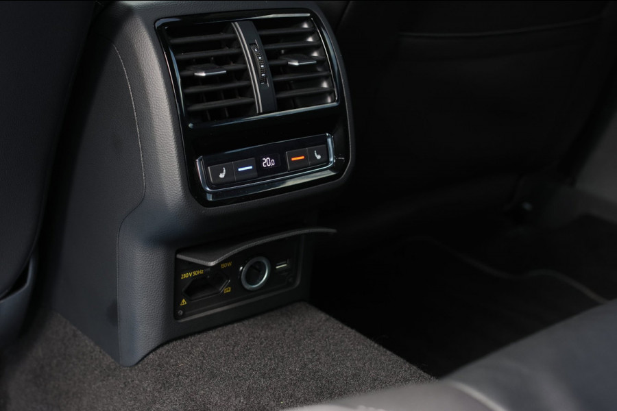 Volkswagen Arteon 1.5 TSI R-Line *Pano*Camera*Virtual*Keyless*ACC*DSG*