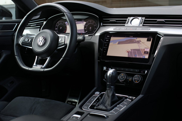 Volkswagen Arteon 1.5 TSI R-Line *Pano*Camera*Virtual*Keyless*ACC*DSG*