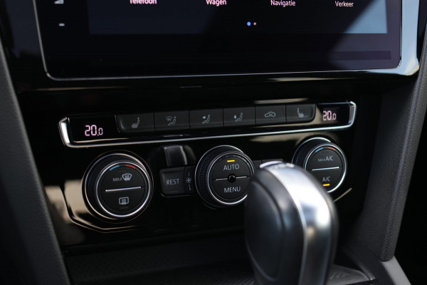 Volkswagen Arteon 1.5 TSI R-Line *Pano*Camera*Virtual*Keyless*ACC*DSG*