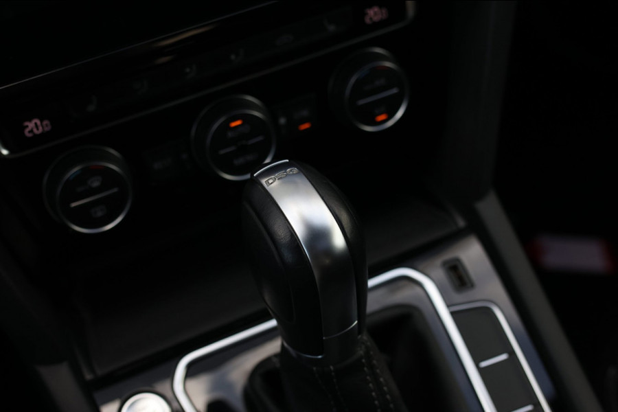 Volkswagen Arteon 1.5 TSI R-Line *Pano*Camera*Virtual*Keyless*ACC*DSG*