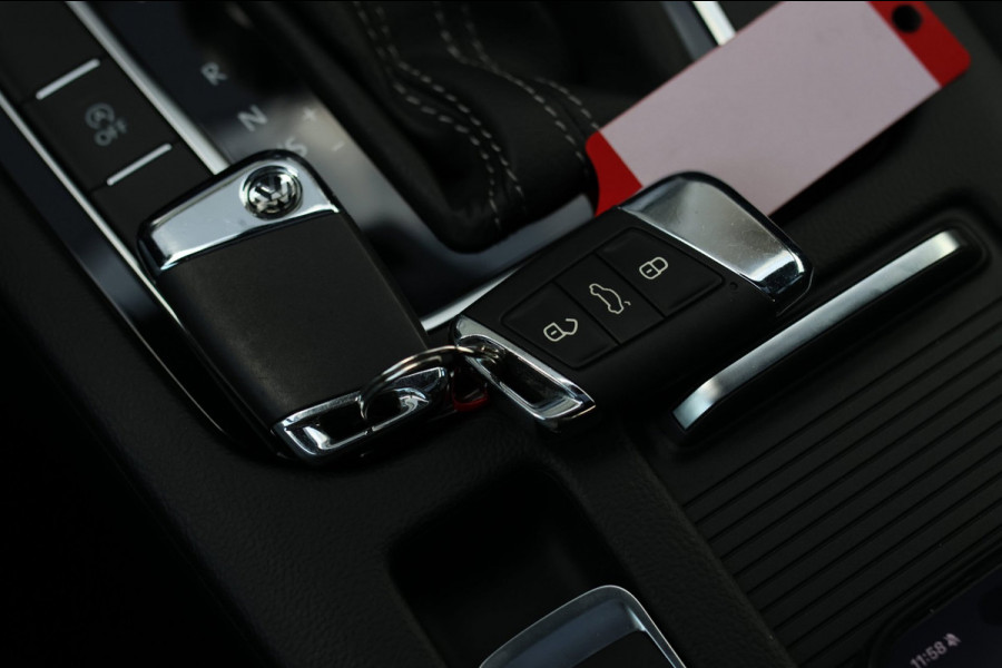 Volkswagen Arteon 1.5 TSI R-Line *Pano*Camera*Virtual*Keyless*ACC*DSG*