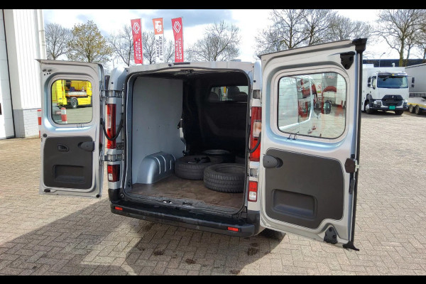 Renault Trafic 150.30 L2H1 - VRF-98-N - DUBBELE CABINE - AUTOMAAT - EURO 6