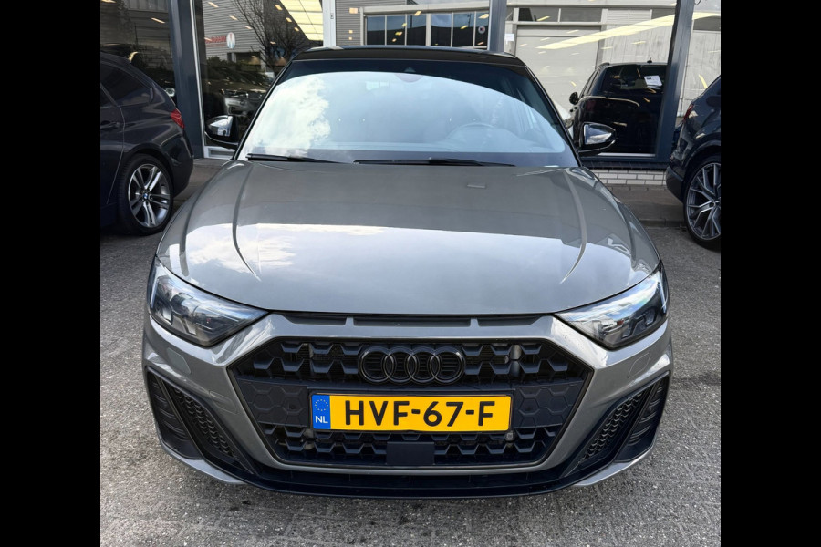 Audi A1 SPORTBACK 30 TFSI S Line edition one