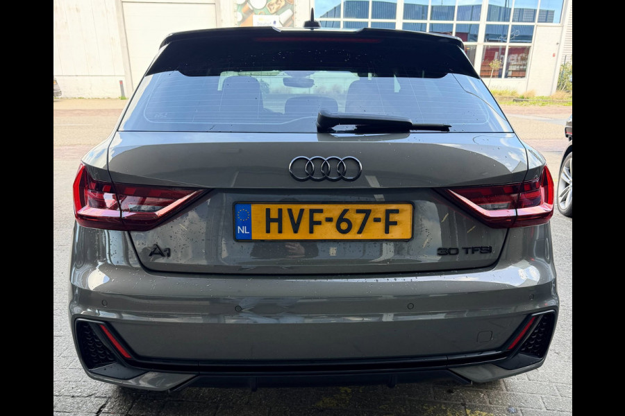 Audi A1 SPORTBACK 30 TFSI S Line edition one