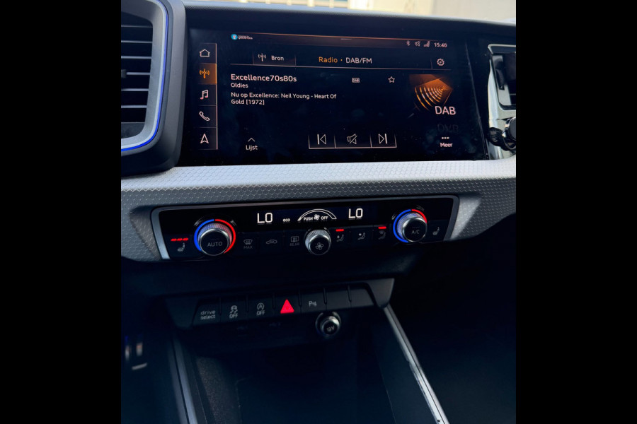 Audi A1 SPORTBACK 30 TFSI S Line edition one