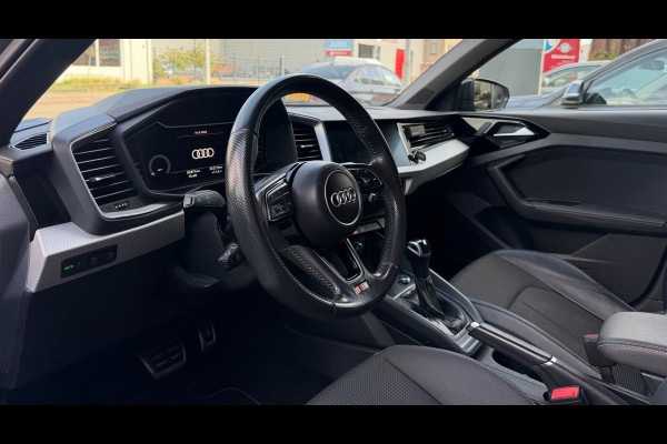 Audi A1 SPORTBACK 30 TFSI S Line edition one
