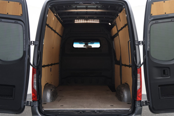 Mercedes-Benz Sprinter 317 CDI Automaat L2H2 3-Zits, Camera, Airco, Cruise, Apple Carplay, DAB, PDC, Trekhaak, 18''