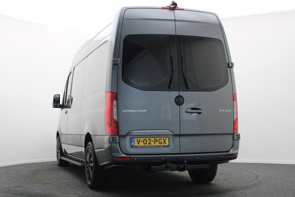 Mercedes-Benz Sprinter 317 CDI Automaat L2H2 3-Zits, Camera, Airco, Cruise, Apple Carplay, DAB, PDC, Trekhaak, 18''