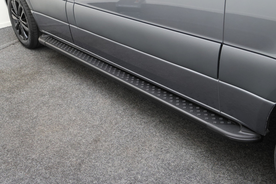 Mercedes-Benz Sprinter 317 CDI Automaat L2H2 3-Zits, Camera, Airco, Cruise, Apple Carplay, DAB, PDC, Trekhaak, 18''