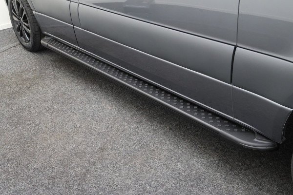 Mercedes-Benz Sprinter 317 CDI Automaat L2H2 3-Zits, Camera, Airco, Cruise, Apple Carplay, DAB, PDC, Trekhaak, 18''